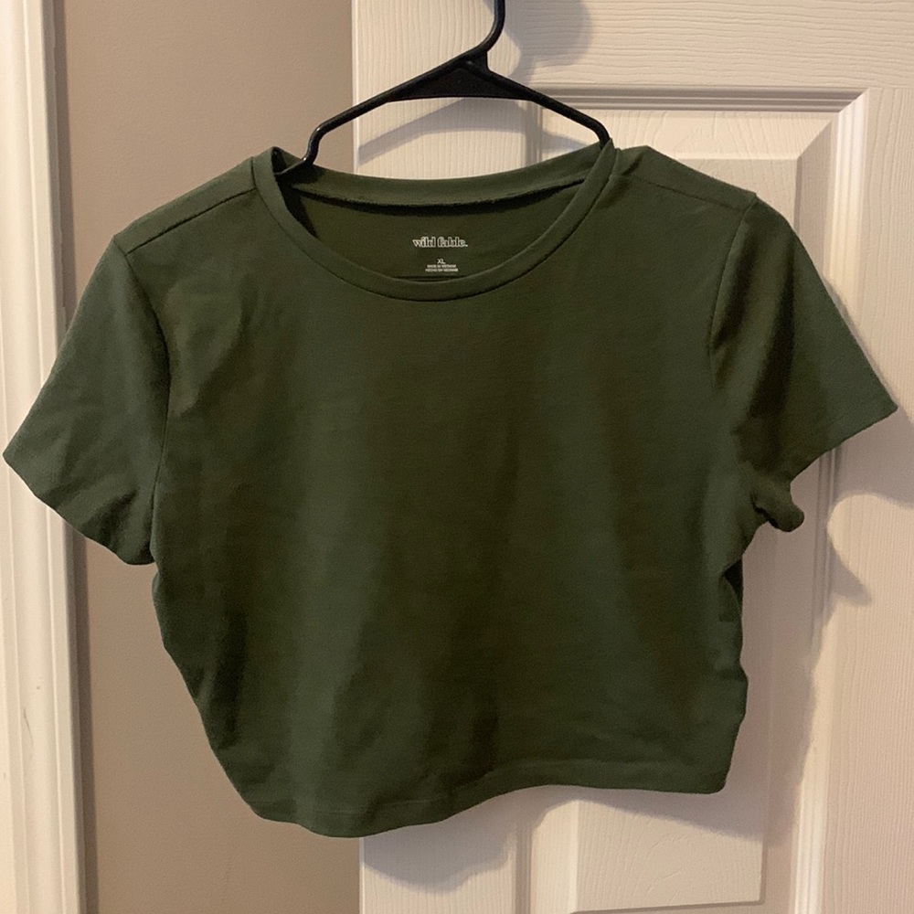 XL, green crop top from target (never worn) - fits like a large